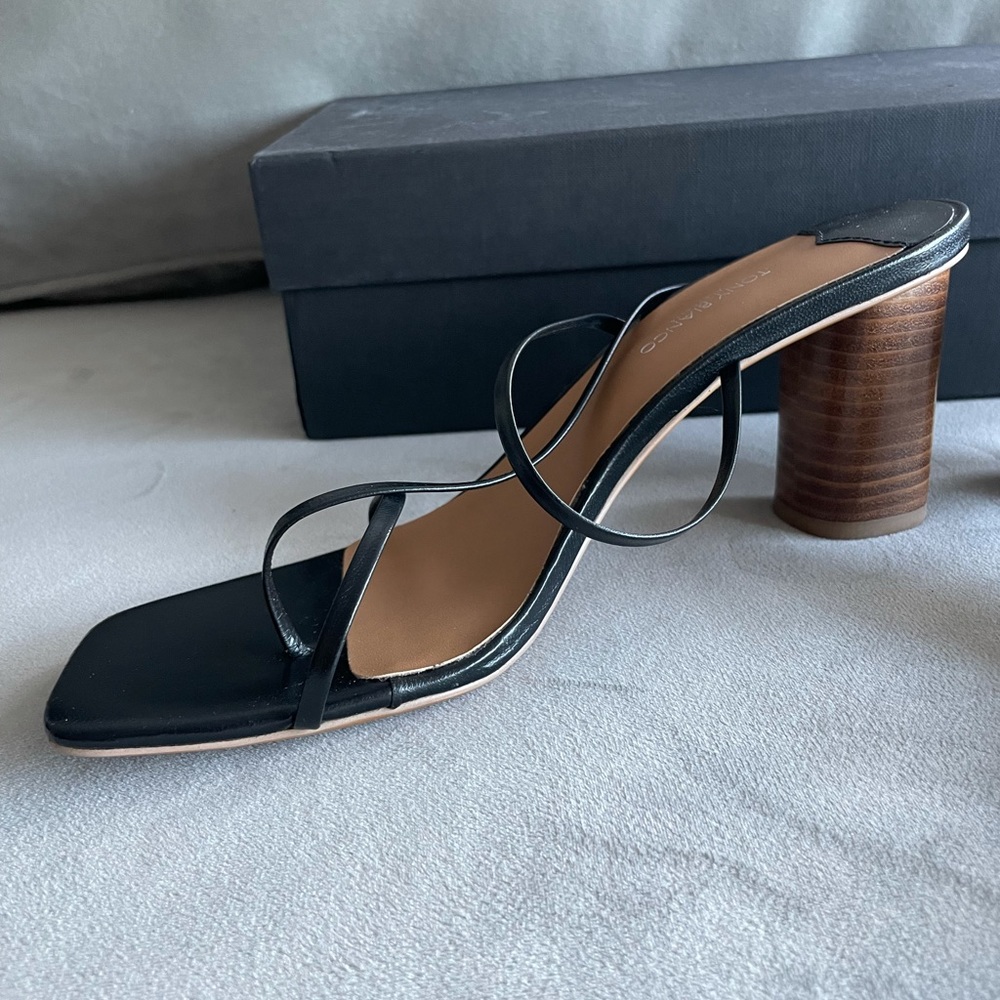 Tony Bianco Ruby Sandal in Black size 8.5 New In Box